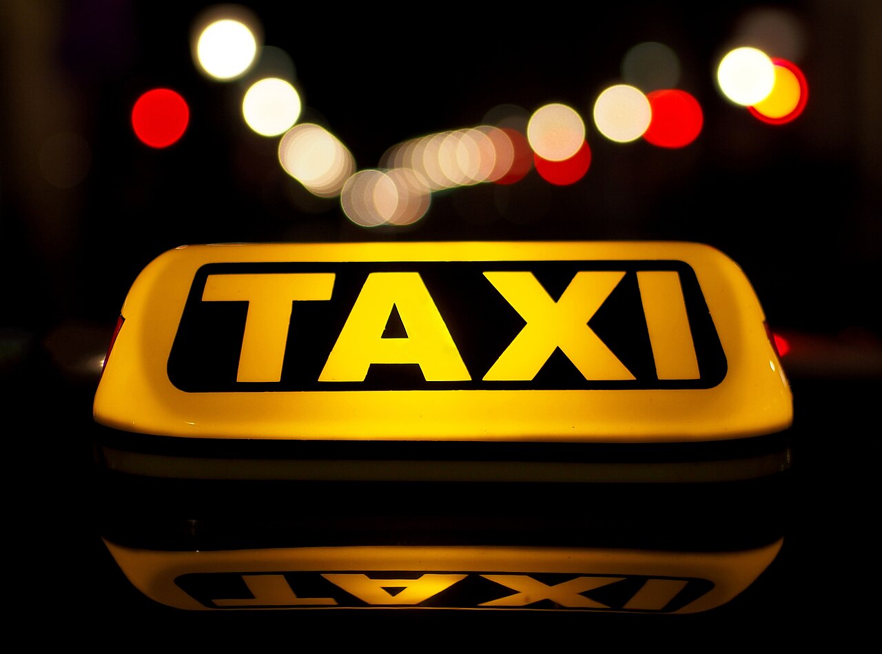 transfer e taxi service costa rei villasimius sardegna multiservizi